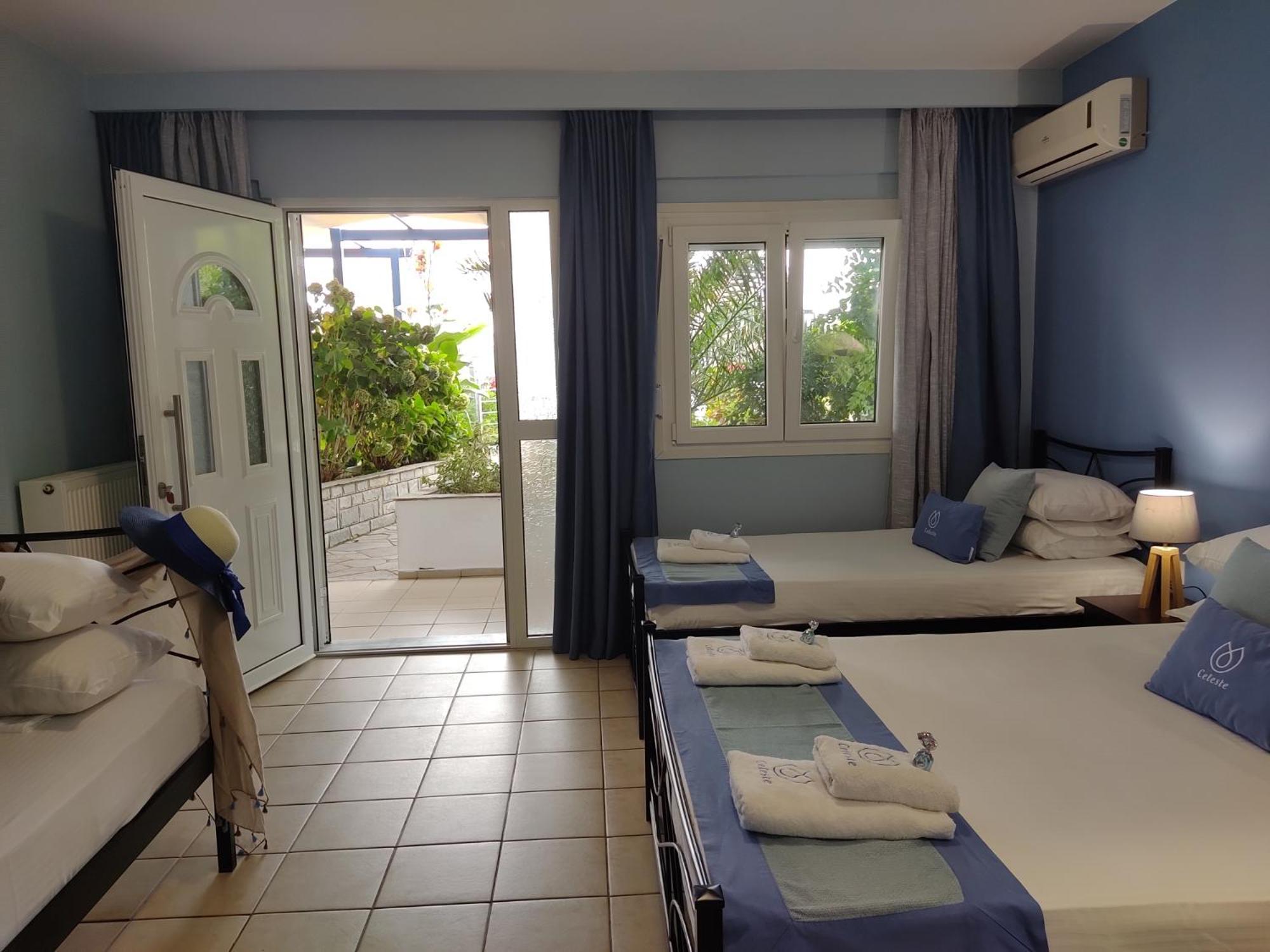Celeste Deluxe Apartments Скала Потамияс Стая снимка